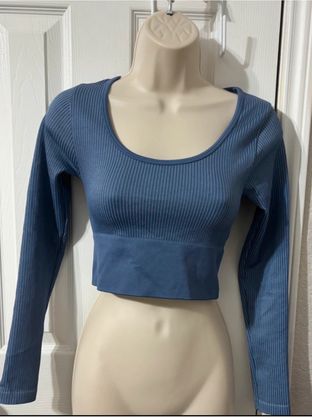 Offline by Aerie Women's Blue Ribbed Crop Top Long Sleeve Scoop Neck Stretch S